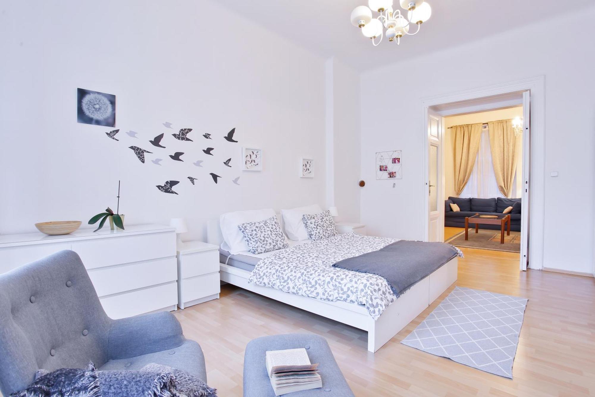 Beautiful And Spacious Wenceslas Square Apartamento